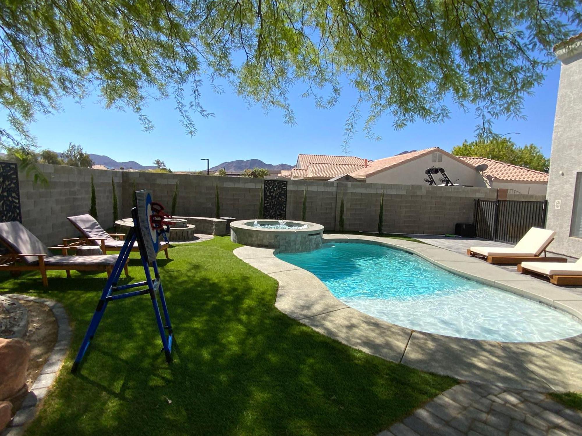 Buddha Gem, Central 6 Bed Room Luxury Home With Pool Hot Tub Game Room And Much More Las Vegas Exterior photo